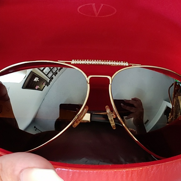 Valentino sunglasses - Picture 3 of 5